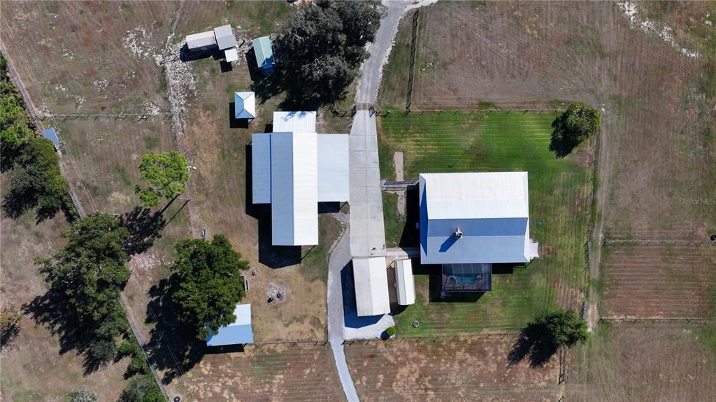 For Sale: $3,000,000 (3 beds, 2 baths, 2736 Square Feet)