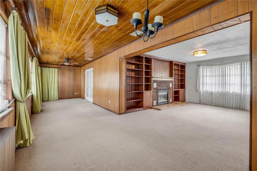 En Venta: $499,000 (2 camas, 2 baños, 871 Pies cuadrados)