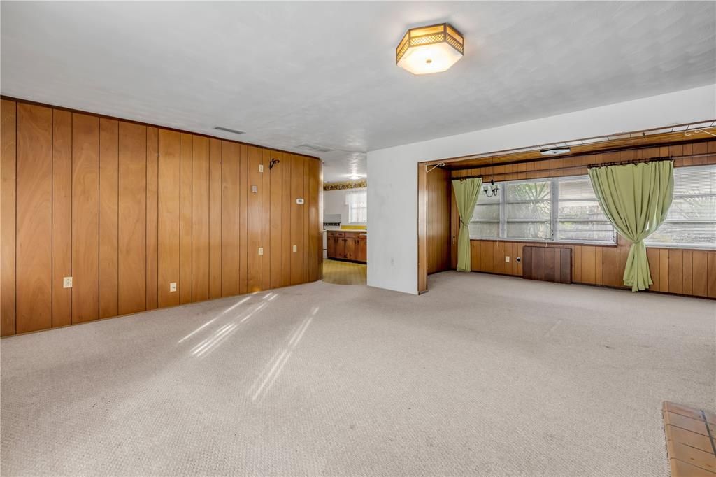 En Venta: $499,000 (2 camas, 2 baños, 871 Pies cuadrados)