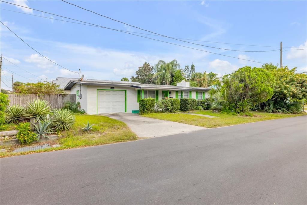 En Venta: $499,000 (2 camas, 2 baños, 871 Pies cuadrados)