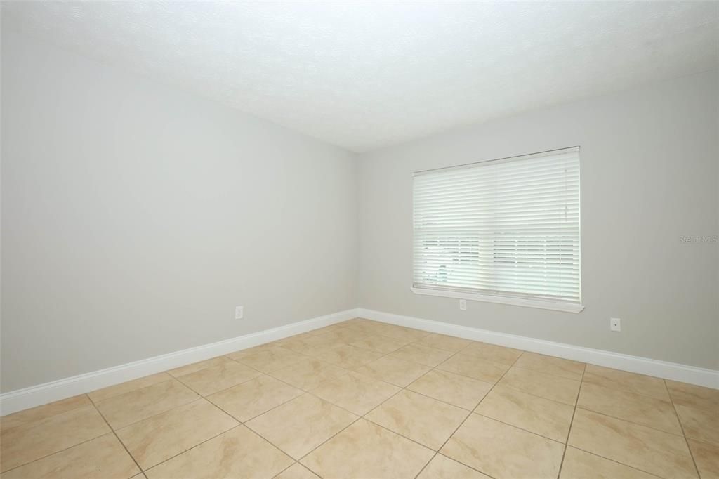 待售: $204,900 (2 贝兹, 2 浴室, 971 平方英尺)