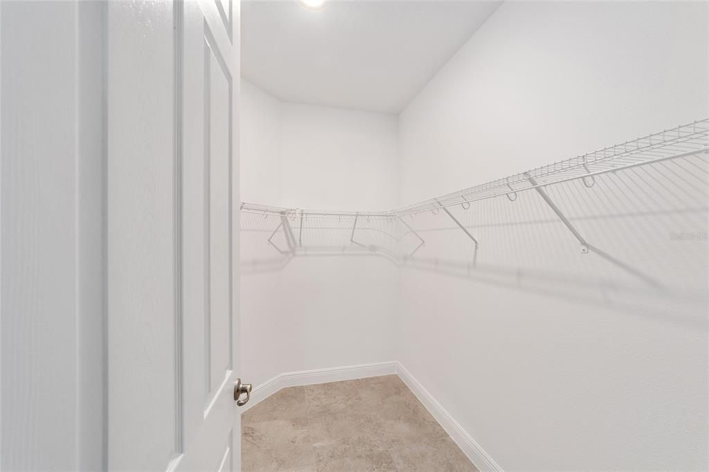 For Sale: $367,000 (2 beds, 2 baths, 1718 Square Feet)