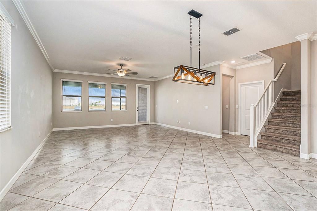 For Sale: $560,000 (5 beds, 4 baths, 3777 Square Feet)