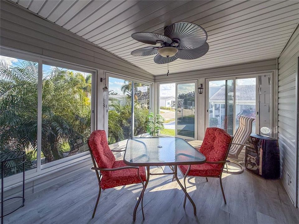 待售: $212,000 (2 贝兹, 2 浴室, 1287 平方英尺)