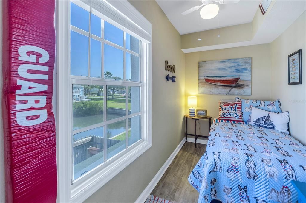 For Sale: $235,000 (1 beds, 1 baths, 823 Square Feet)