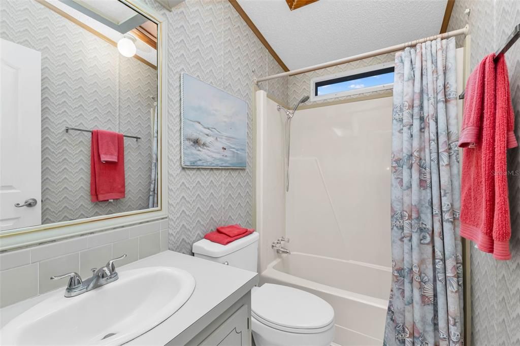 For Sale: $135,000 (2 beds, 2 baths, 1425 Square Feet)