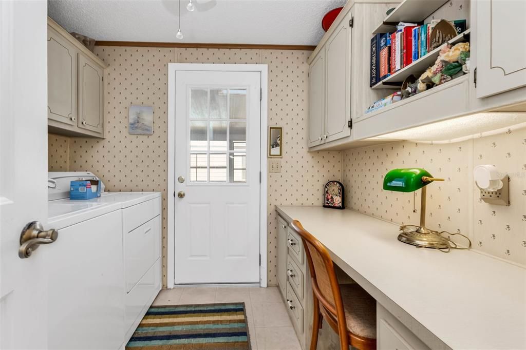 For Sale: $135,000 (2 beds, 2 baths, 1425 Square Feet)