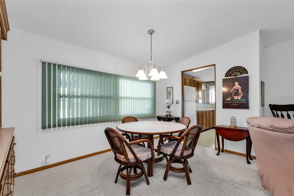 For Sale: $135,000 (2 beds, 2 baths, 1425 Square Feet)