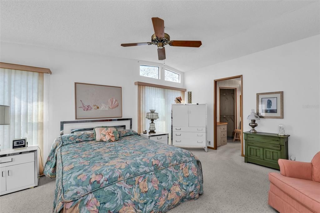 For Sale: $135,000 (2 beds, 2 baths, 1425 Square Feet)