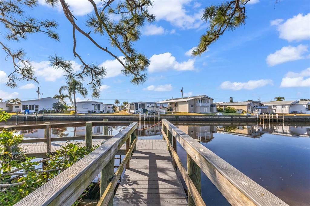 For Sale: $135,000 (2 beds, 2 baths, 1425 Square Feet)