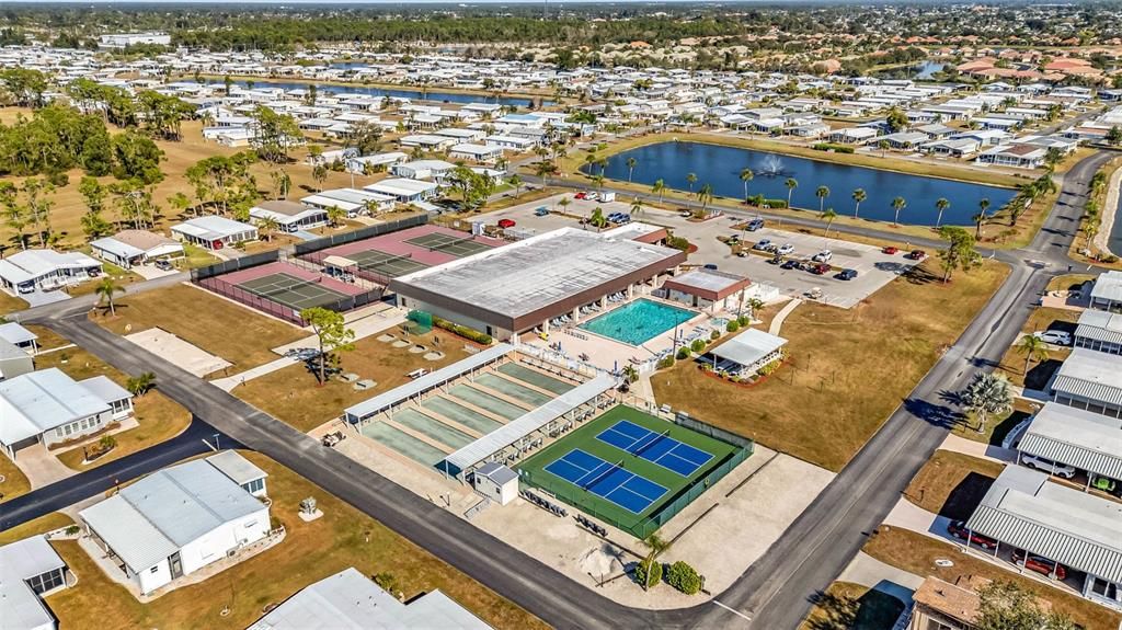 For Sale: $135,000 (2 beds, 2 baths, 1425 Square Feet)