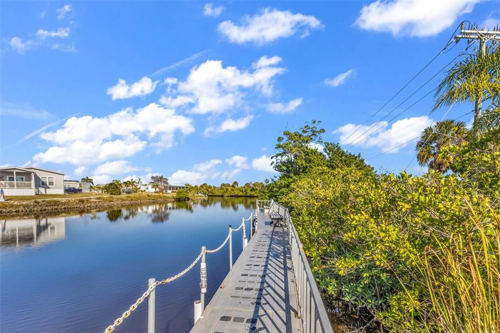 For Sale: $135,000 (2 beds, 2 baths, 1425 Square Feet)