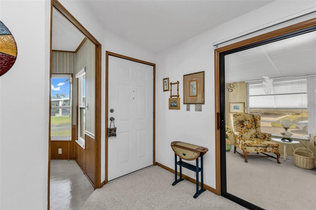 For Sale: $135,000 (2 beds, 2 baths, 1425 Square Feet)