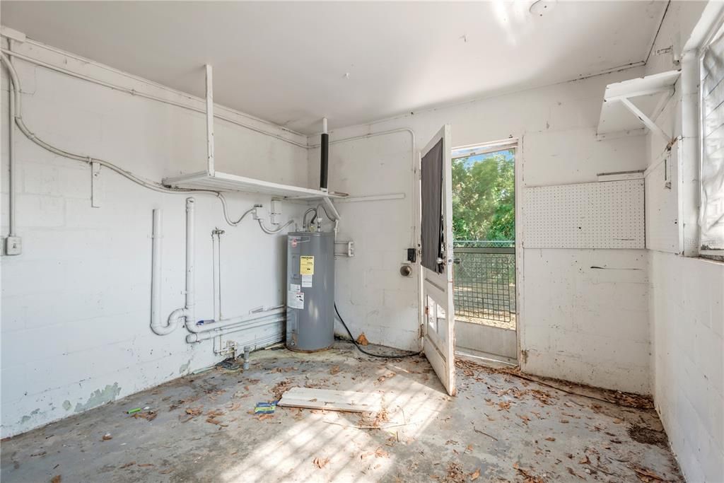 На продажу: $235,000 (2 спален, 2 ванн, 1247 Квадратных фут)