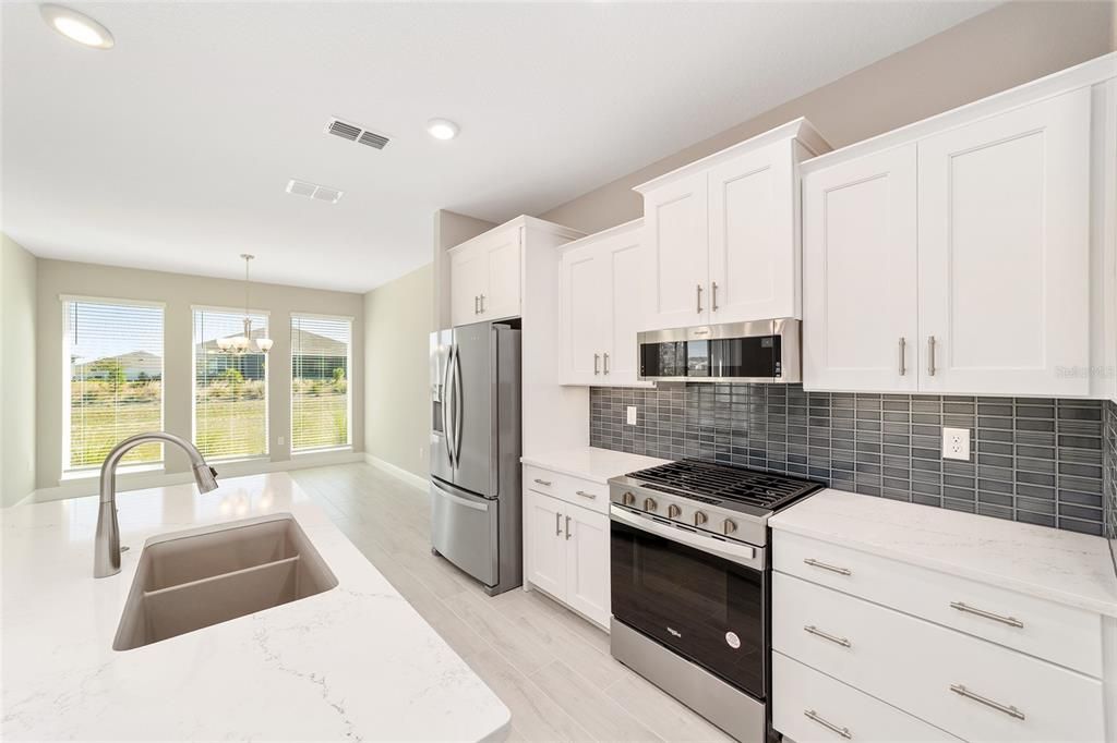 En Venta: $356,000 (2 camas, 2 baños, 1718 Pies cuadrados)