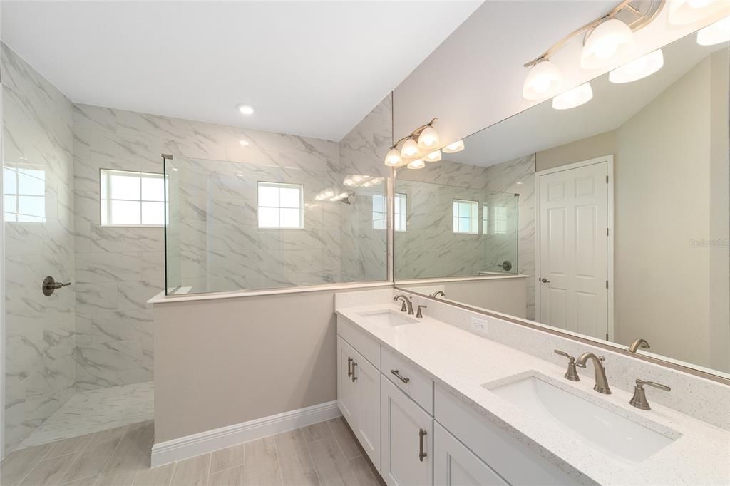 En Venta: $356,000 (2 camas, 2 baños, 1718 Pies cuadrados)