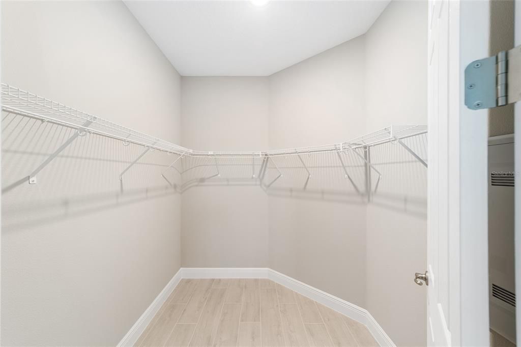 En Venta: $356,000 (2 camas, 2 baños, 1718 Pies cuadrados)