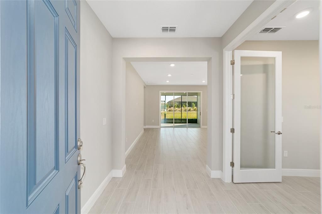 En Venta: $356,000 (2 camas, 2 baños, 1718 Pies cuadrados)