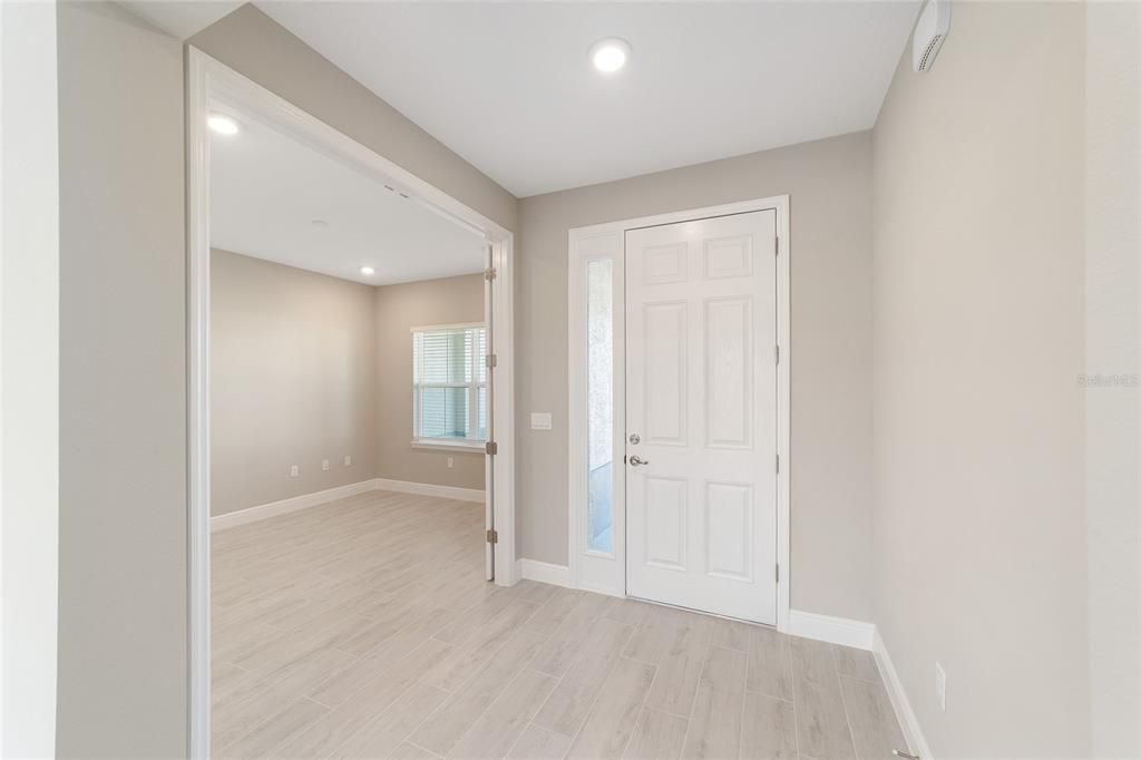 En Venta: $356,000 (2 camas, 2 baños, 1718 Pies cuadrados)