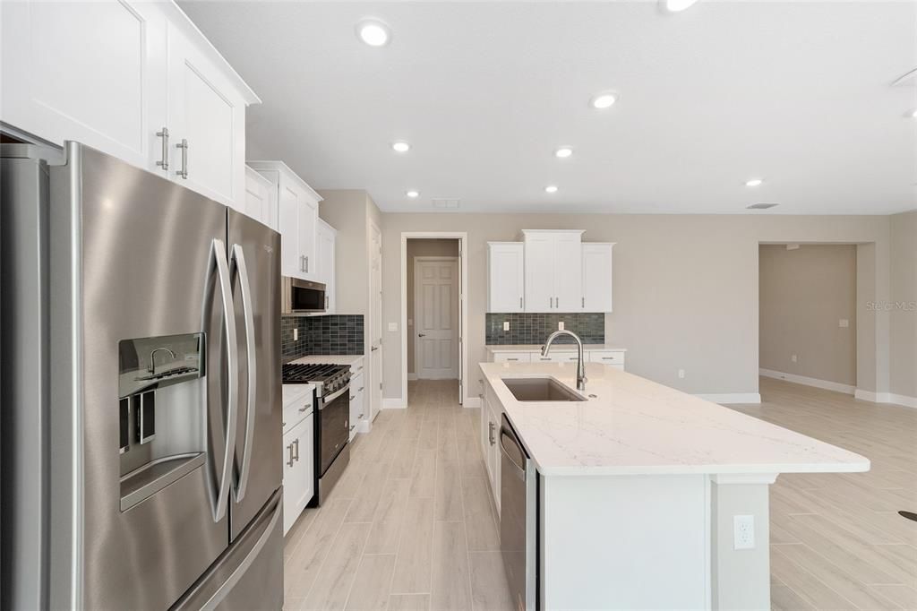 En Venta: $356,000 (2 camas, 2 baños, 1718 Pies cuadrados)