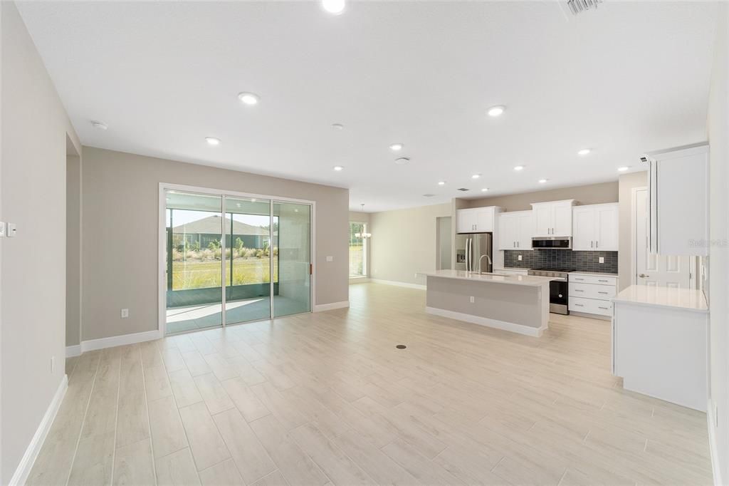 En Venta: $356,000 (2 camas, 2 baños, 1718 Pies cuadrados)