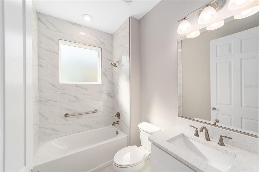 En Venta: $356,000 (2 camas, 2 baños, 1718 Pies cuadrados)