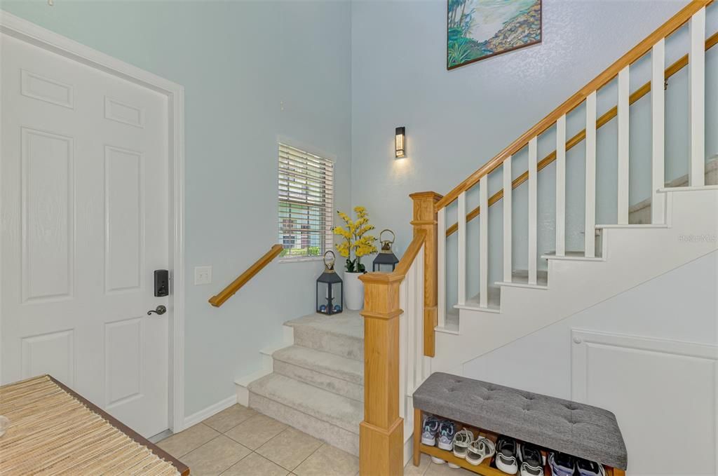 For Sale: $379,900 (3 beds, 3 baths, 2572 Square Feet)