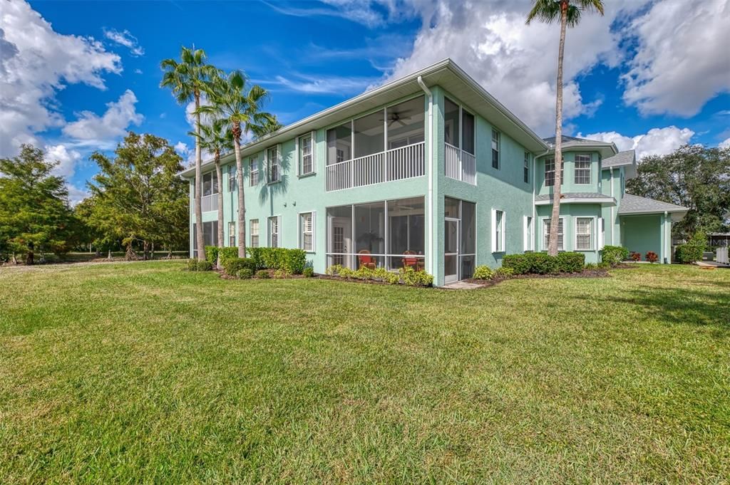 For Sale: $379,900 (3 beds, 3 baths, 2572 Square Feet)