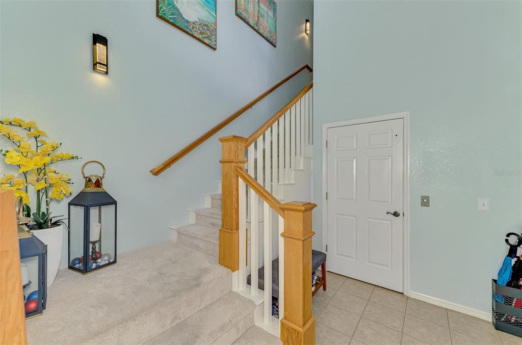 For Sale: $379,900 (3 beds, 3 baths, 2572 Square Feet)