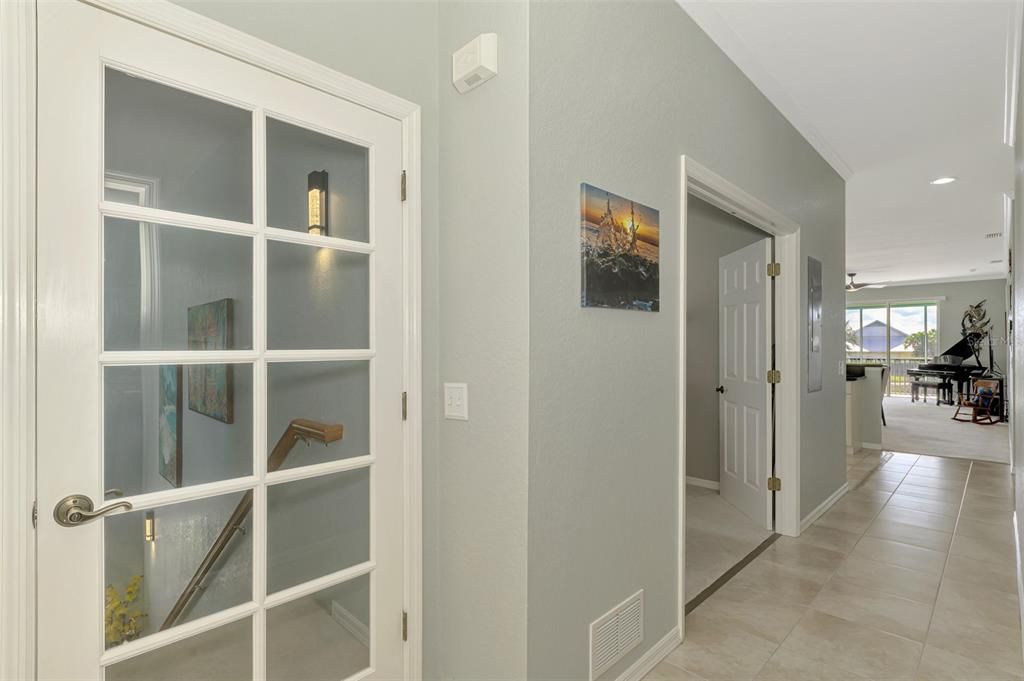 For Sale: $379,900 (3 beds, 3 baths, 2572 Square Feet)