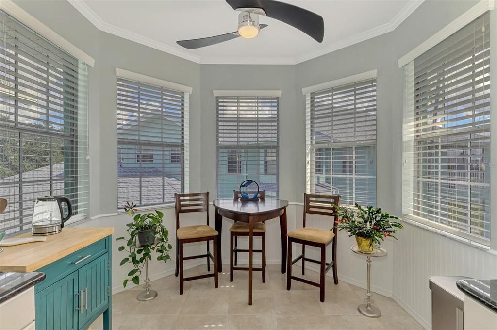 For Sale: $379,900 (3 beds, 3 baths, 2572 Square Feet)