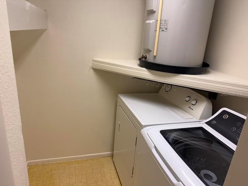 For Sale: $280,000 (3 beds, 2 baths, 1230 Square Feet)