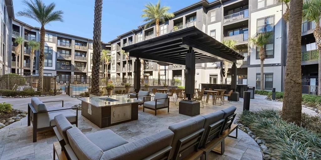 For Rent: $1,450 (1 beds, 1 baths, 615 Square Feet)