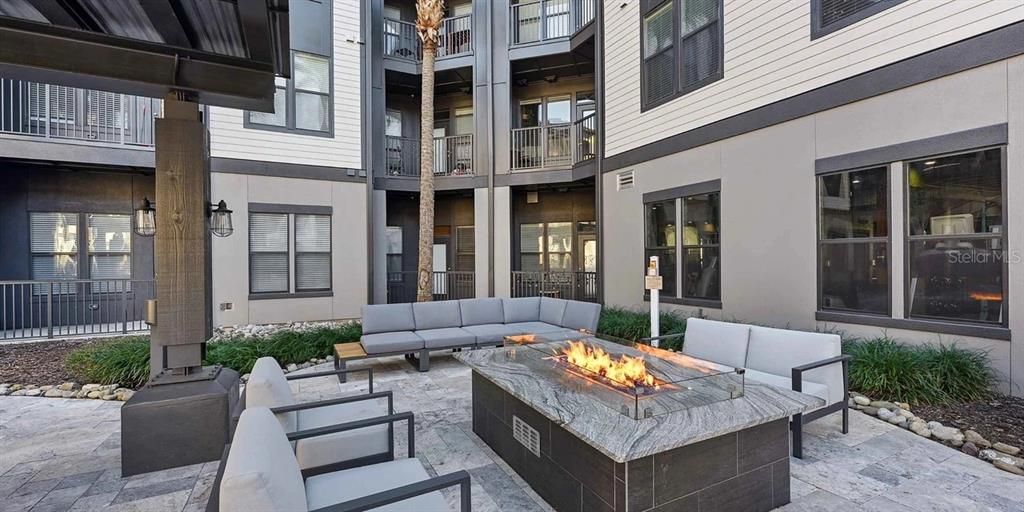 For Rent: $1,450 (1 beds, 1 baths, 615 Square Feet)