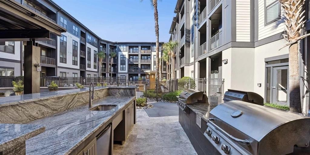 For Rent: $1,450 (1 beds, 1 baths, 615 Square Feet)