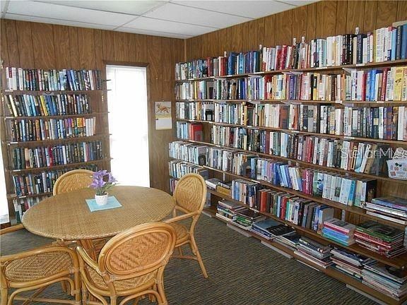 出租: $2,200 (2 贝兹, 2 浴室, 1125 平方英尺)