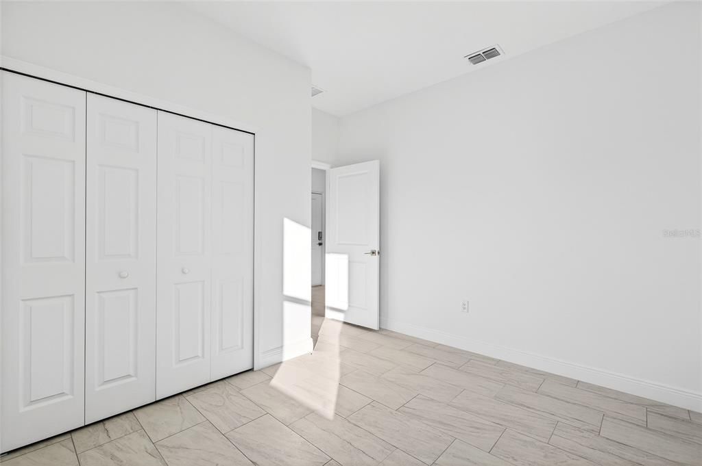 待售: $279,900 (4 贝兹, 2 浴室, 1578 平方英尺)