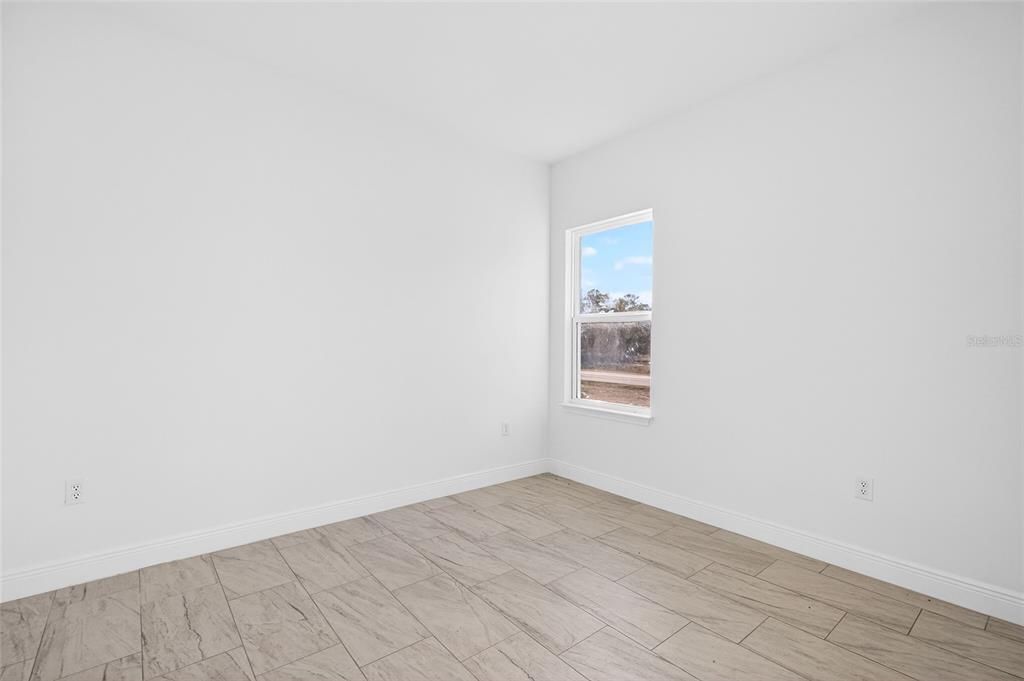 待售: $279,900 (4 贝兹, 2 浴室, 1578 平方英尺)