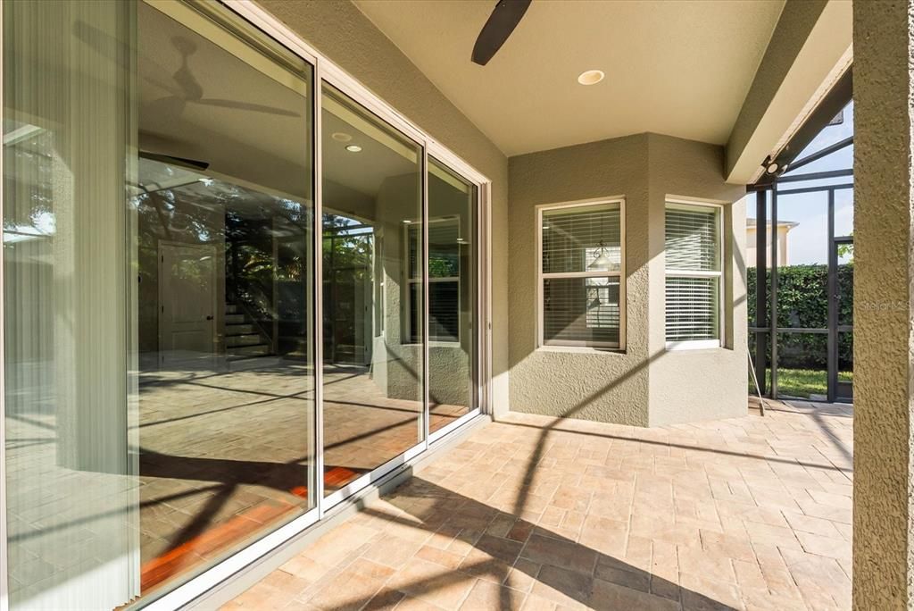 For Sale: $624,999 (4 beds, 2 baths, 2952 Square Feet)