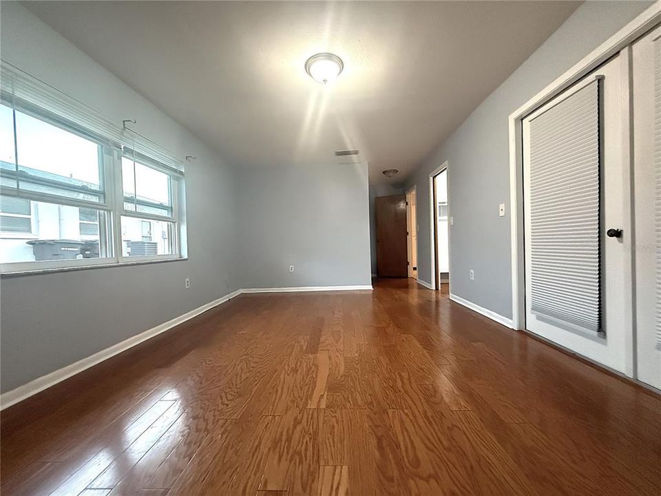 В аренду: $1,900 (3 спален, 2 ванн, 2071 Квадратных фут)