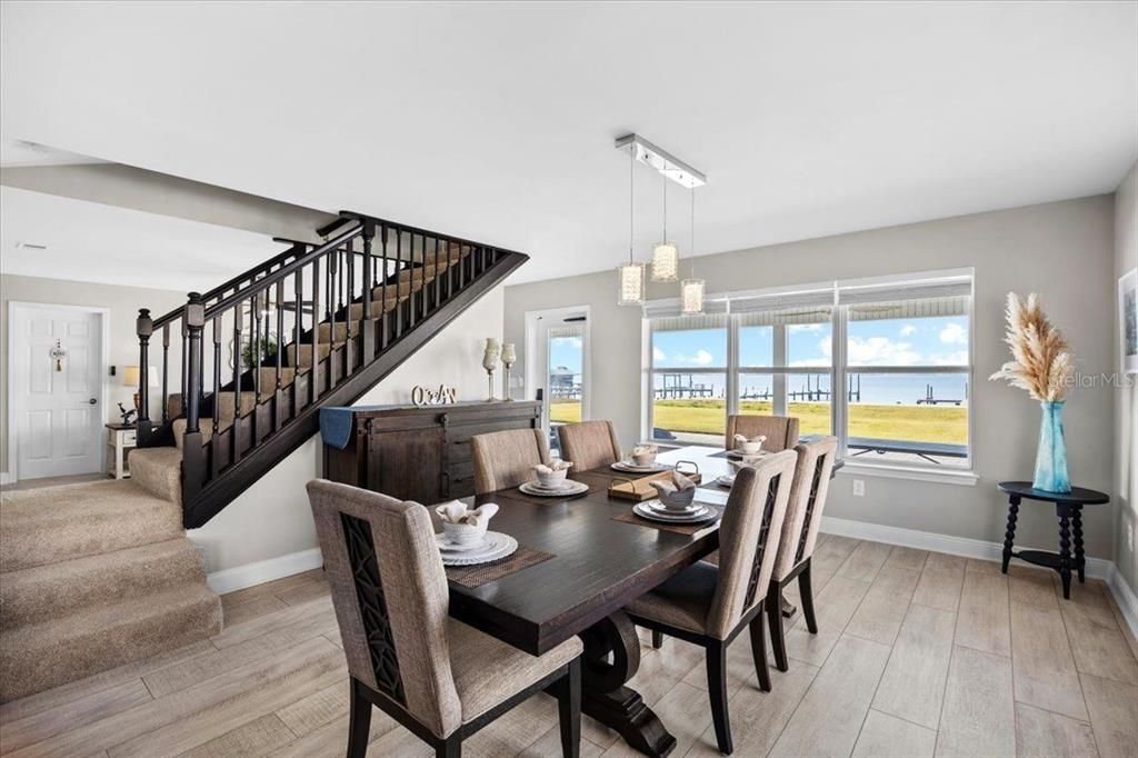 En Venta: $1,199,999 (5 camas, 4 baños, 3025 Pies cuadrados)