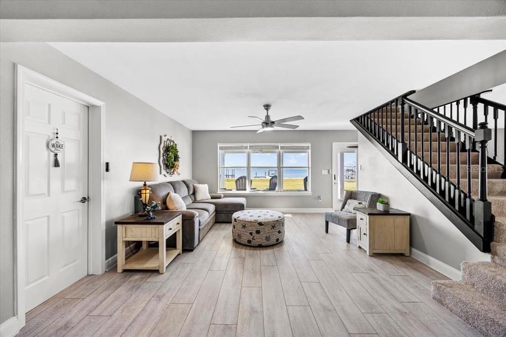 En Venta: $1,199,999 (5 camas, 4 baños, 3025 Pies cuadrados)