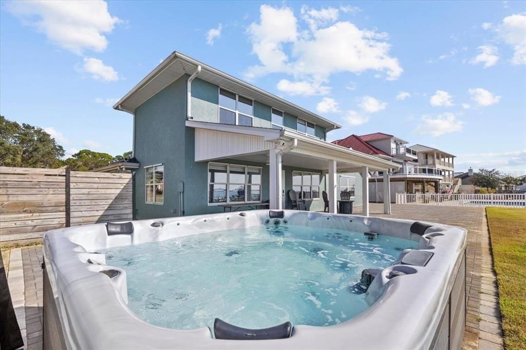 En Venta: $1,199,999 (5 camas, 4 baños, 3025 Pies cuadrados)