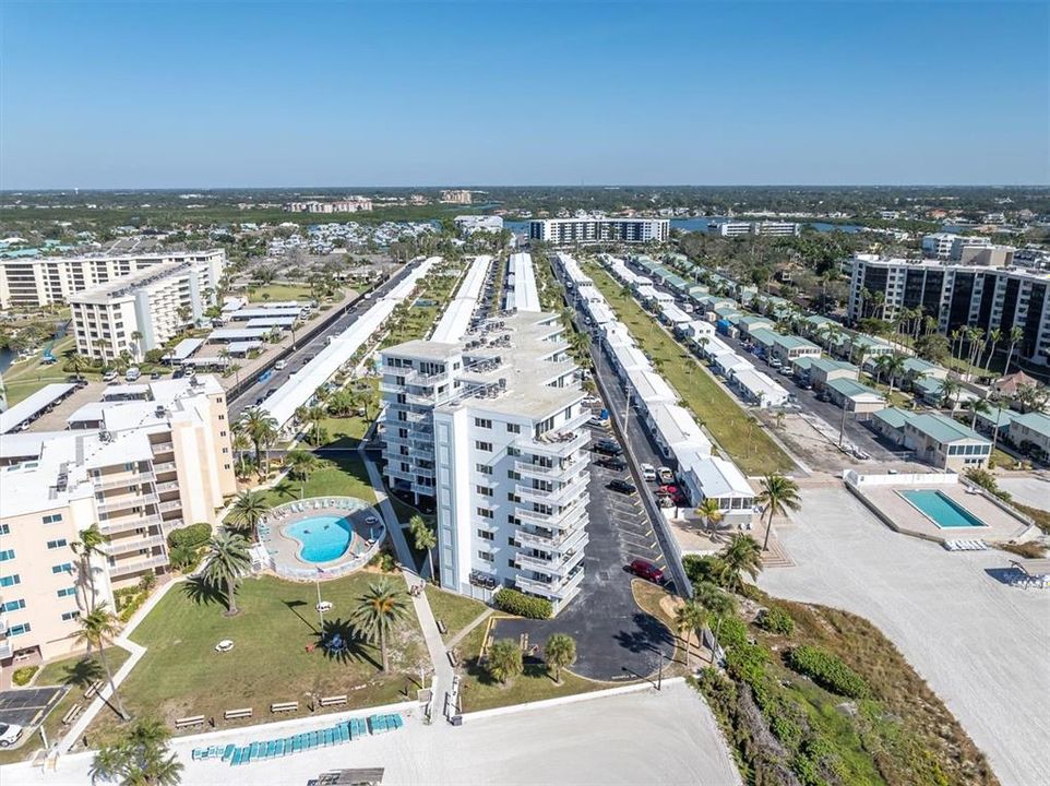 待售: $1,277,000 (2 贝兹, 2 浴室, 1285 平方英尺)