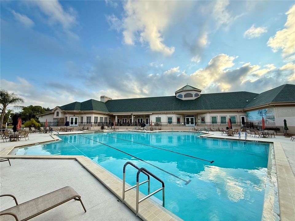 For Sale: $359,000 (2 beds, 2 baths, 1213 Square Feet)