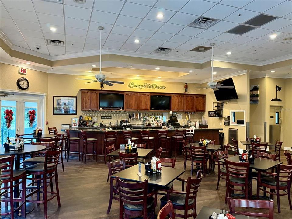 For Sale: $359,000 (2 beds, 2 baths, 1213 Square Feet)