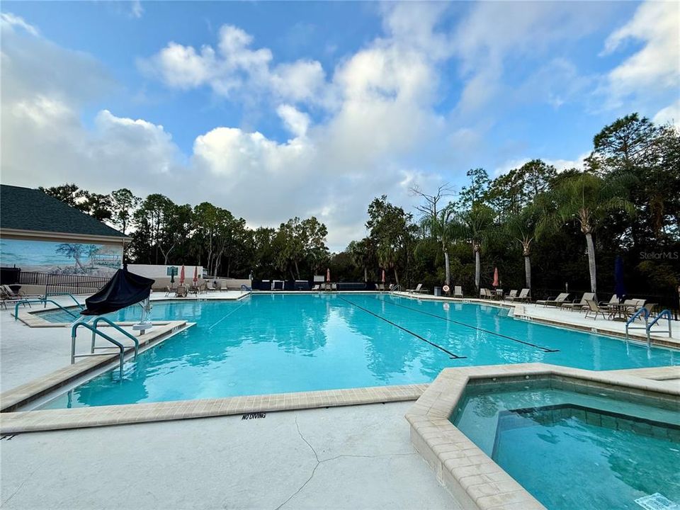 For Sale: $359,000 (2 beds, 2 baths, 1213 Square Feet)