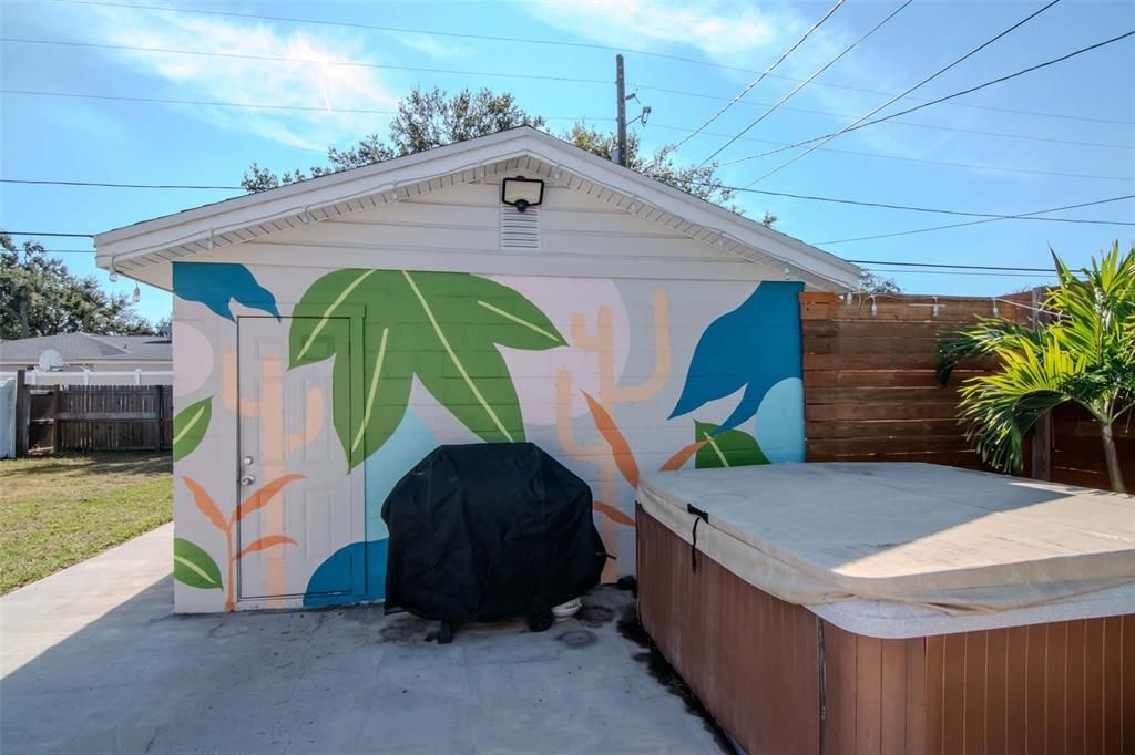 For Sale: $475,000 (2 beds, 1 baths, 1116 Square Feet)