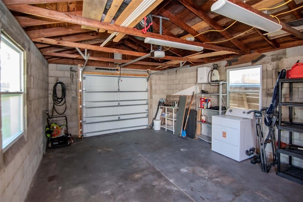 For Sale: $475,000 (2 beds, 1 baths, 1116 Square Feet)