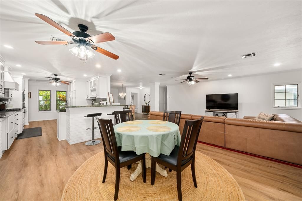 En Renta: $4,500 (5 camas, 4 baños, 4560 Pies cuadrados)